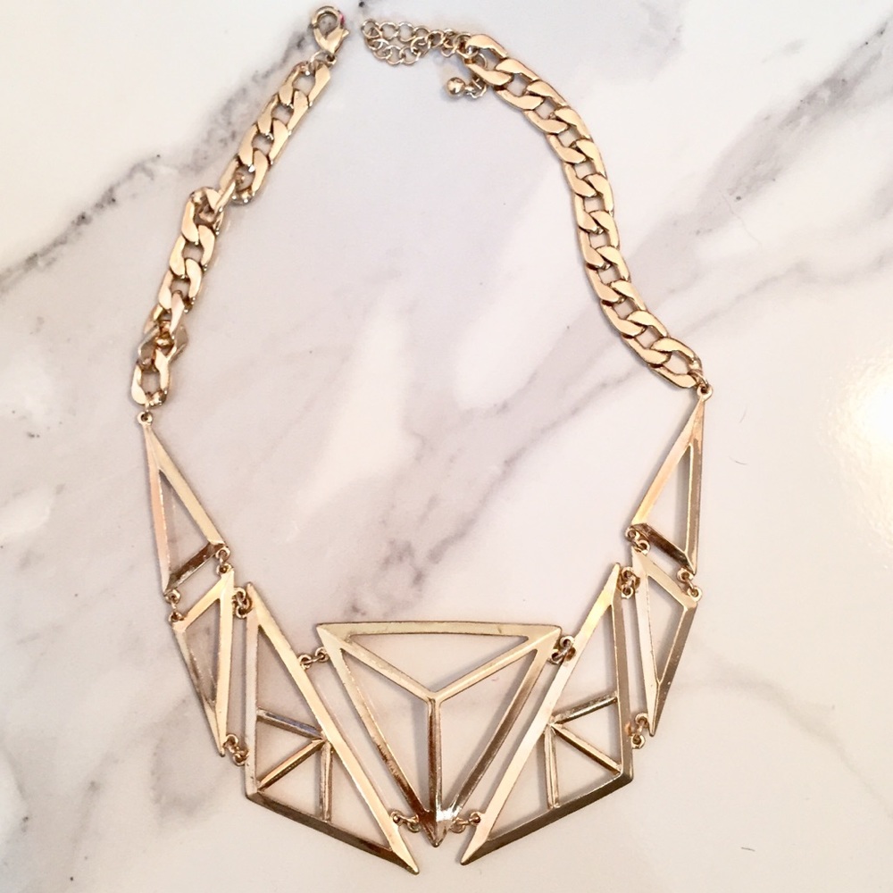 Statement Cut-out necklace